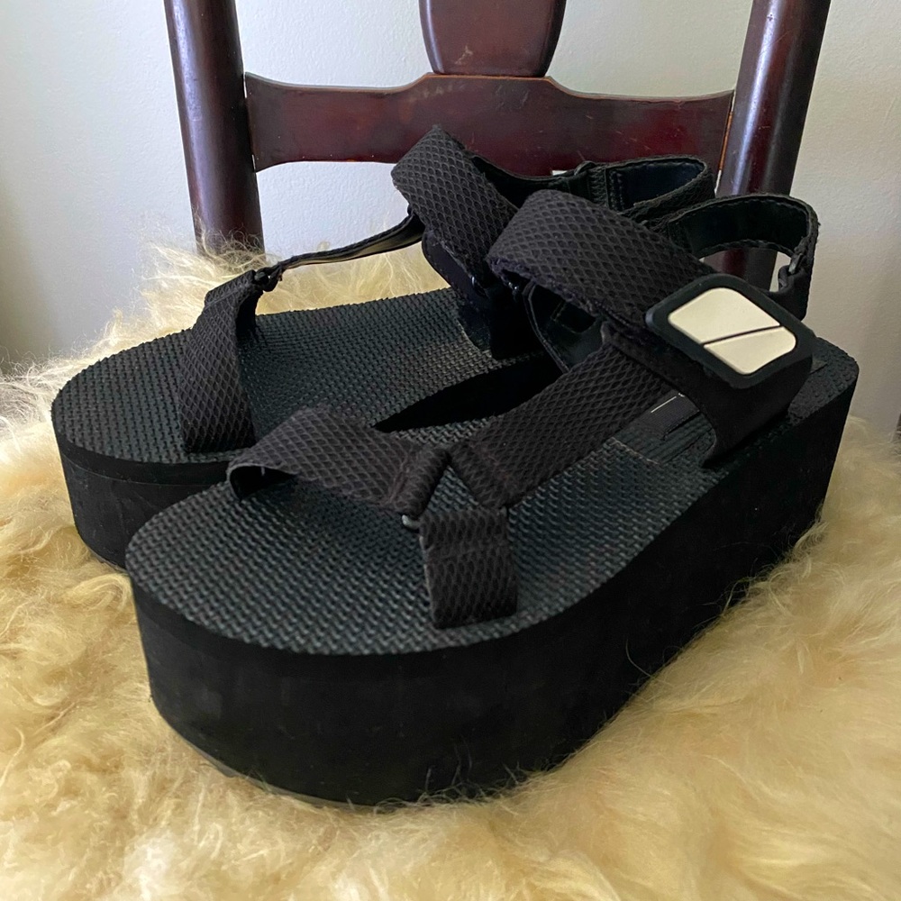 Bershka Platform Sandals